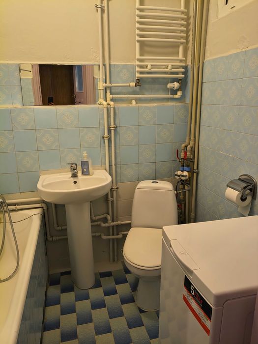 Wynajmę bezpośrednio mieszkanie 2-pokojowe 38,4 m² ul. Miła róg Karmelickiej Śródmieście Muranów - Więcej
