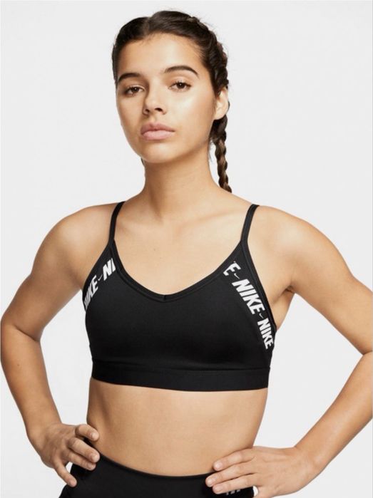 Nike топ спортивний