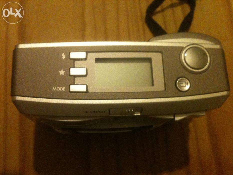 Máquina Foto HP Photosmart 735 (3,2MP 15xzoom) - Nova