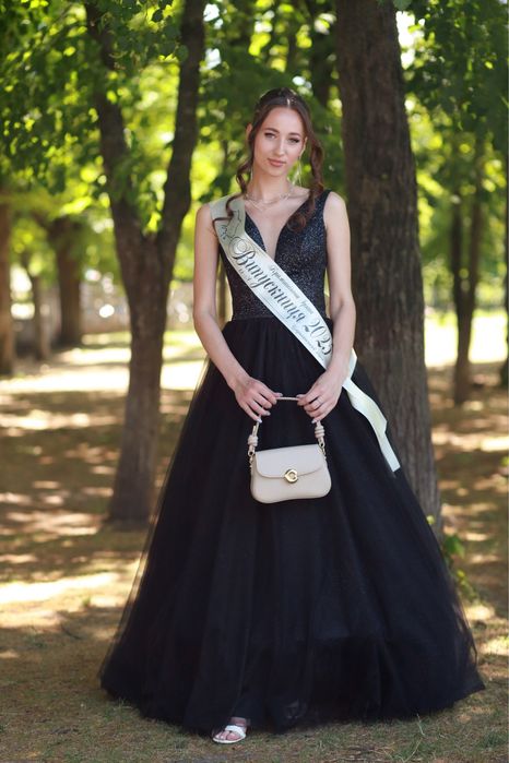 Неймовірна випускна/вечірня сукня