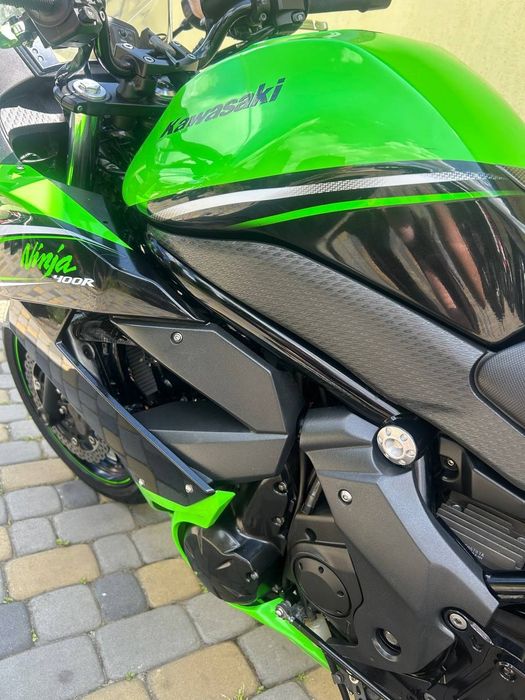 Kawasaki ninja 400r