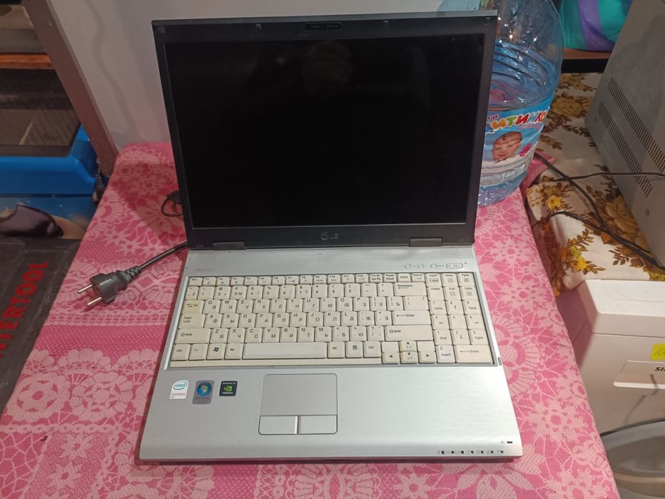 Продам ноутбук Lg