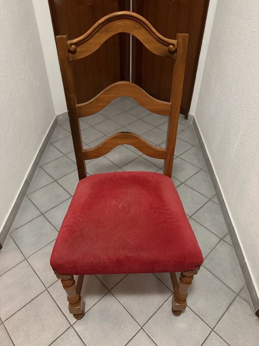 Cadeiras com forro em veludo
