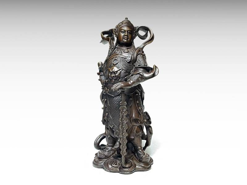 Escultura de bronze - General Guan Yu