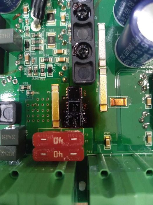 Контроллер заряда 40a MPPT EPEVER TRACER 4210A G3 (неисправный)