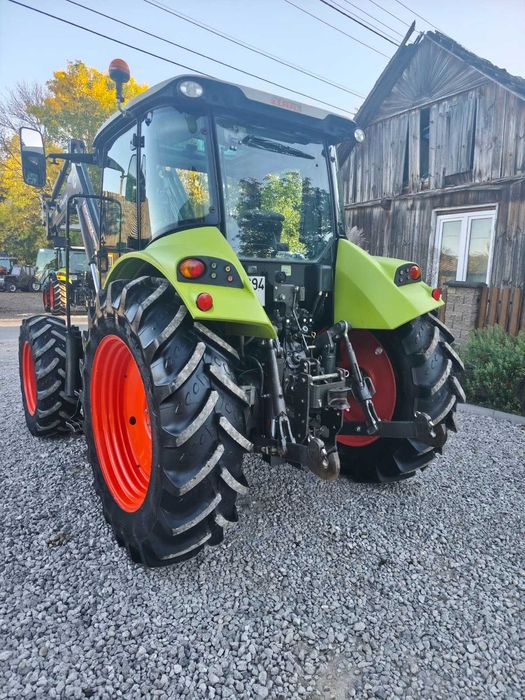 Claas Arion 420