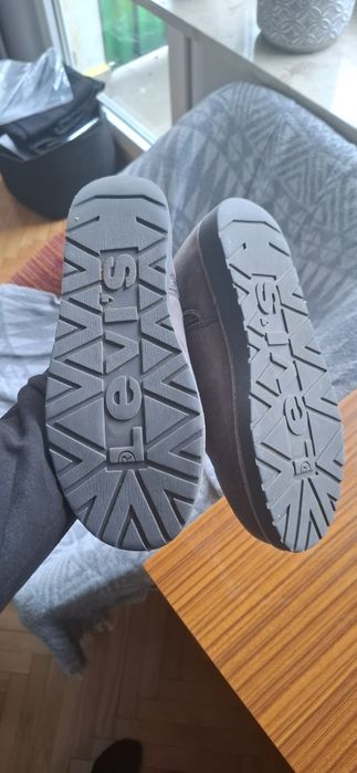 Buty emo levis szare