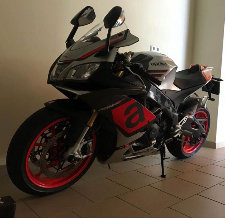 Vende -se Aprilia Rsv4