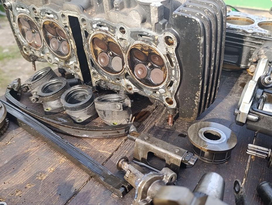 Części silnika Yamaha FZS 600 Fazer 98 - 03 r 5DM silnik głowica J3