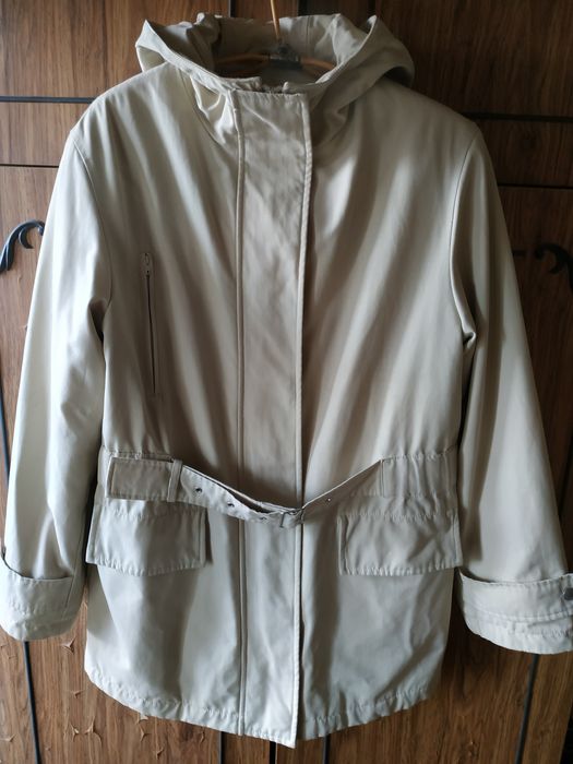 Продам куртку женскую For seasons