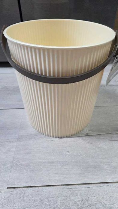 WIADRO RYFLOWANE Pojemnik Do Przechowywania rozmiar  20 L bez pokrywki