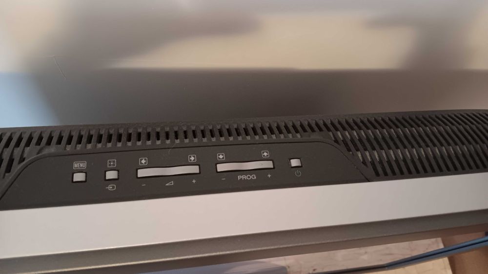 Tv Sony Bravia LCD usada em bom estado