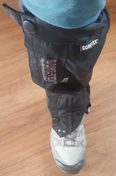 Vendo Perneiras Impermeáveis Gore-Tex p/ Caminhada/Trekking Pretas