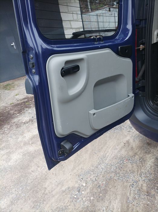 Дачия Логан универсал 2007г