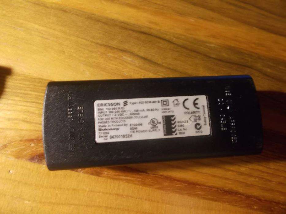 Carregador telemóvel Ericsson