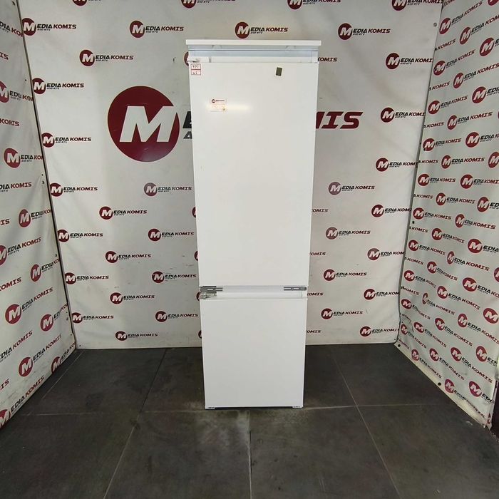 Lodówka Bauknecht KGIL 18S2 [12mscy-gwar] E / 177cm wysokości / 273 litrów / 35dB [6]