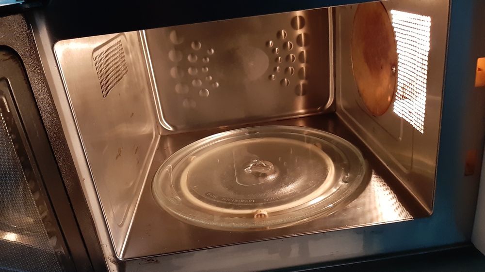 Microondas Sanyo a funcionar muito bem