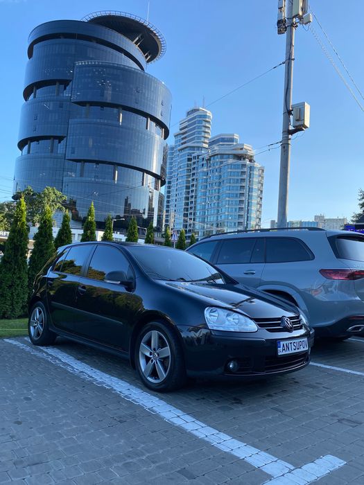 автомобиль Golf 5