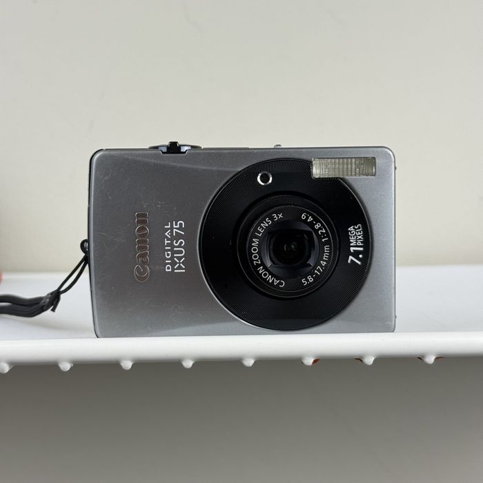 Canon Digital IXUS 75 – aparat cyfrowy retro / digicam – srebrny