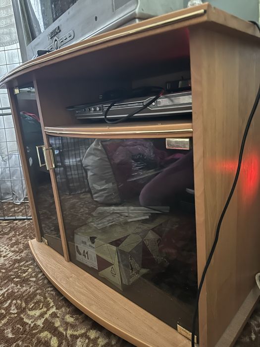 Тумба, підставка під телевізор, подставка под телевизор