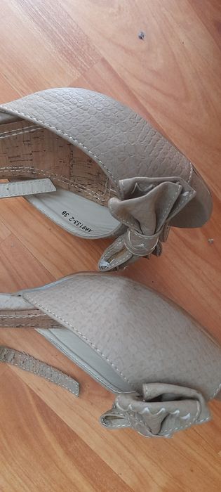 Sandały na szpilce
