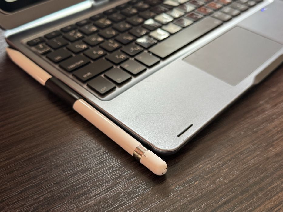 iPad 10 (10.9", 64GB) Silver + чохол-клавіатура + Apple Pencil 1 + перехідник
