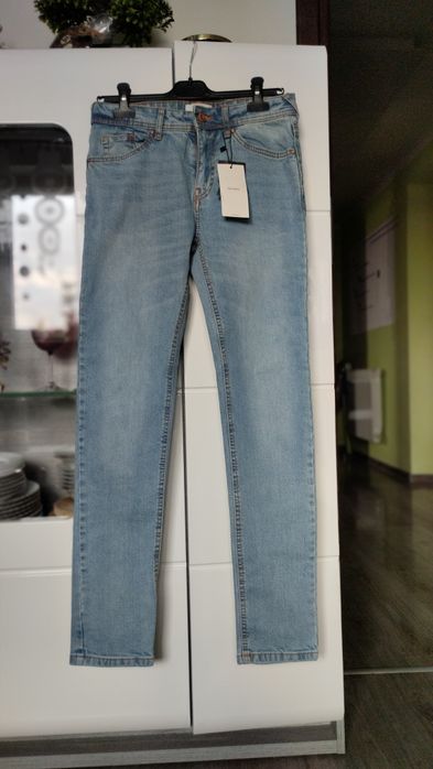 Spodnie jeansowe Bershka