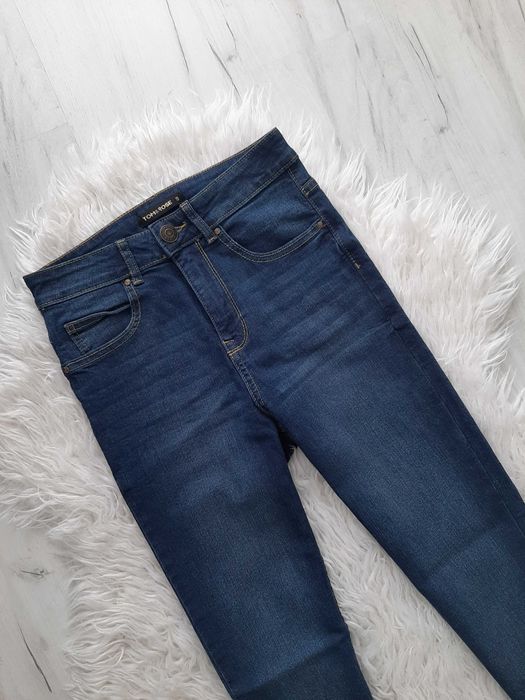 Piękne jeansy rurki wysoki stan zamki na nogawkach XS 34