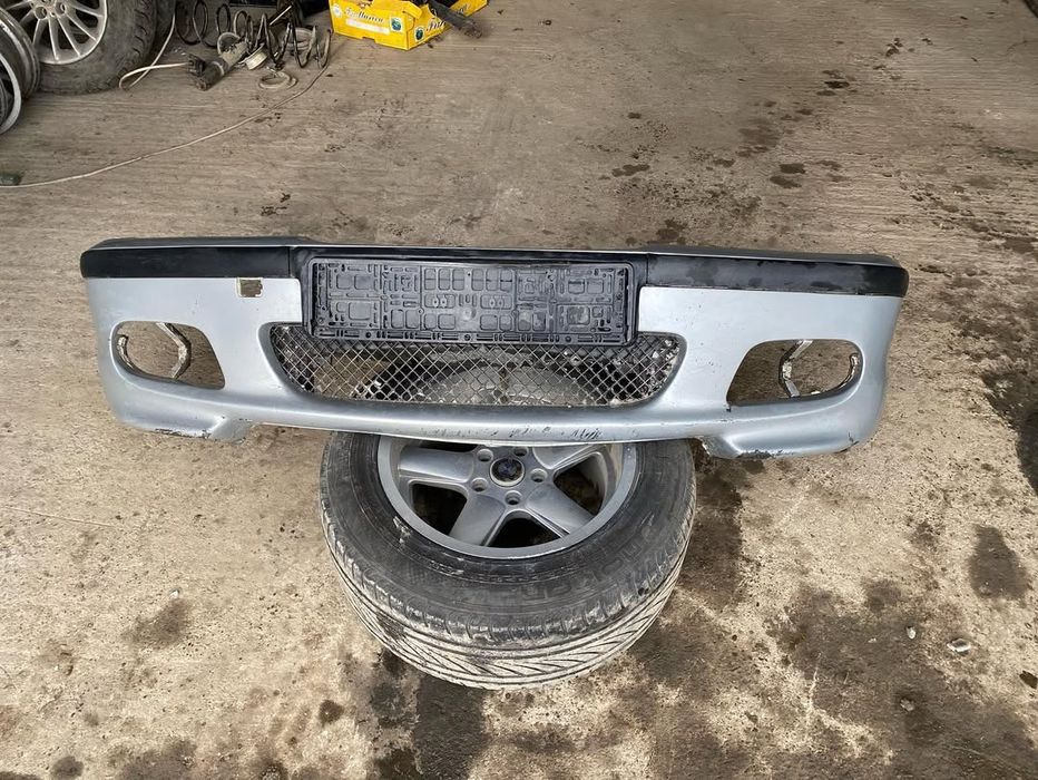 Продам бампера передні бмв е46 рест дорест м тех !