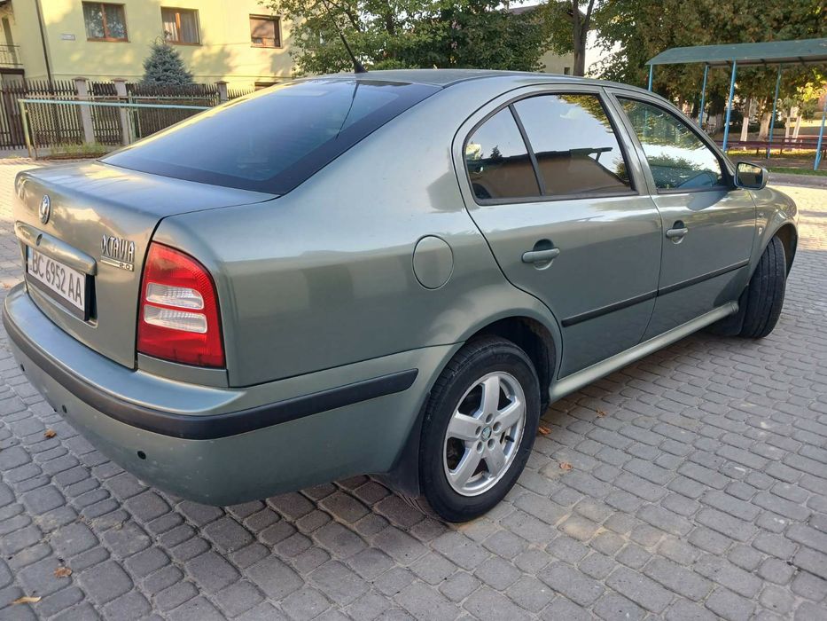 Skoda Octavia Tour 2.0i 2003