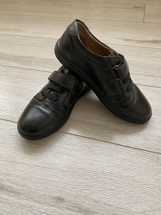Шкіряні туфлі для хлопчика