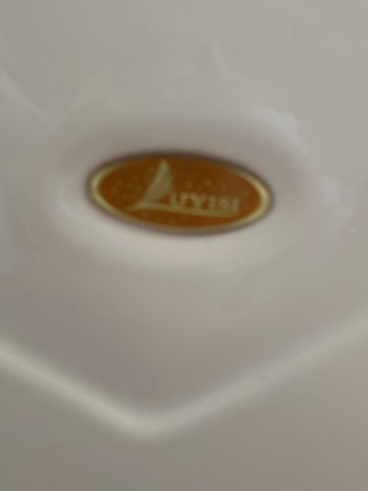 Ванна  джакузі Lyizi акрилова