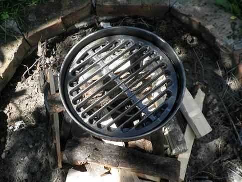 Garnek żeliwny + grill 8 litrów prażonki pieczonki potrawy cygańskie