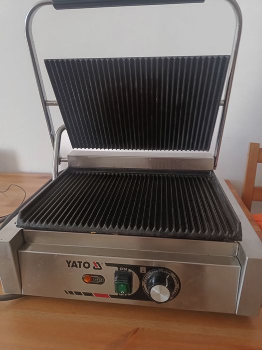 Profesjonalny grill Yato YG04557