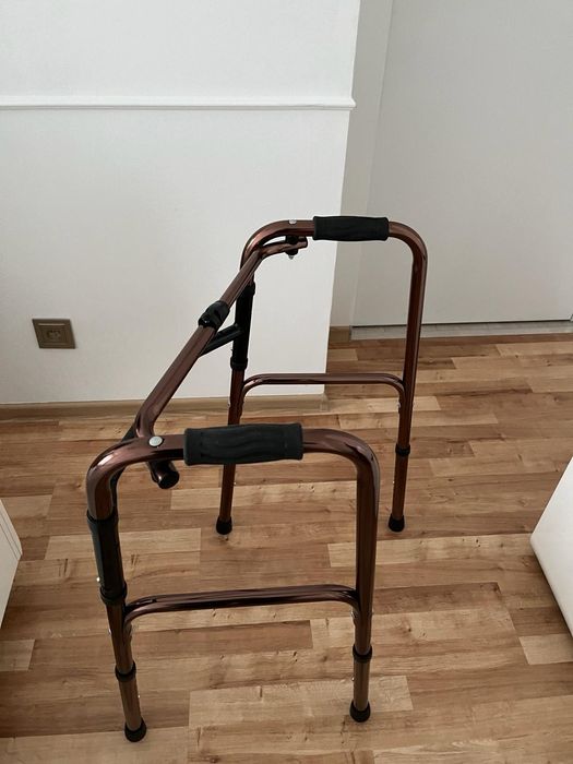 Balkonik składany lekki z kołami