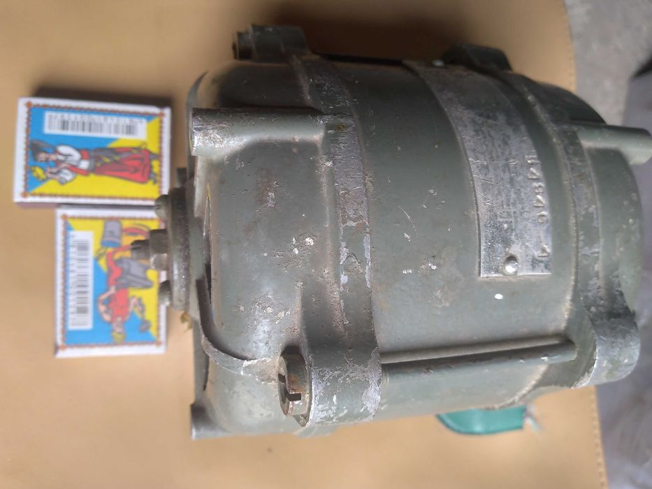 электродвигатель