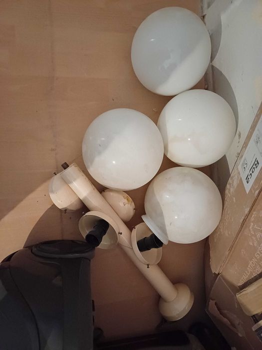 Lampa na duże 4 klosze - duże kule