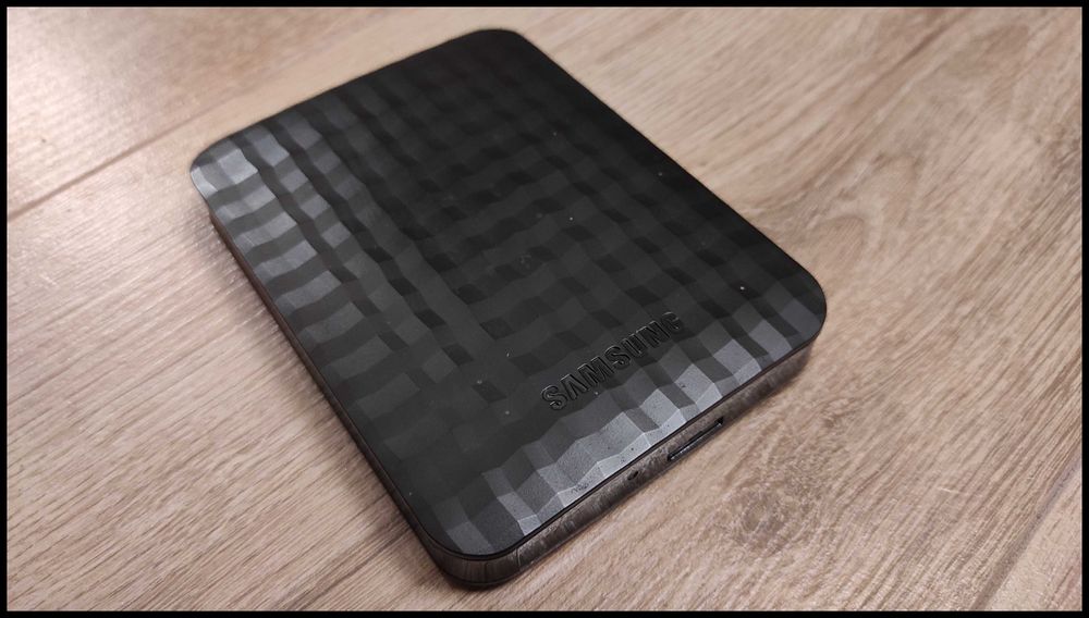 Продам зовнішній жорсткий диск Samsung 1 TB, USB 3.0