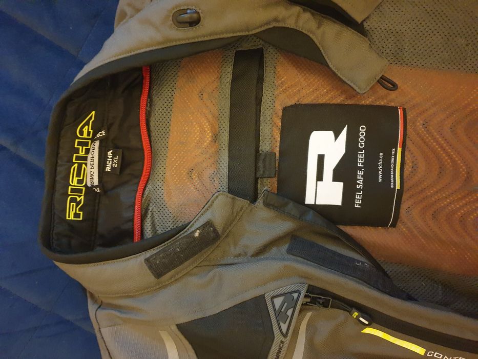 Casaco motar Richa como novo