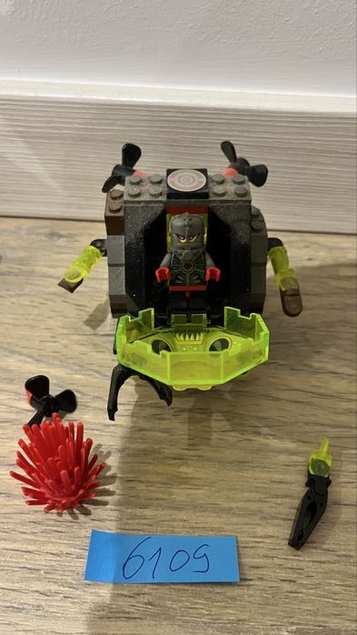 Lego sets 6818, 6109, 4930, 6104, 4805, 6008, 6013, 6555