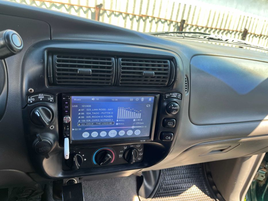 Ford Explorer 2000