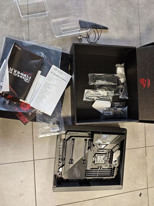 Asus Maximus Formuła XI Z390  BOX Lga 1151