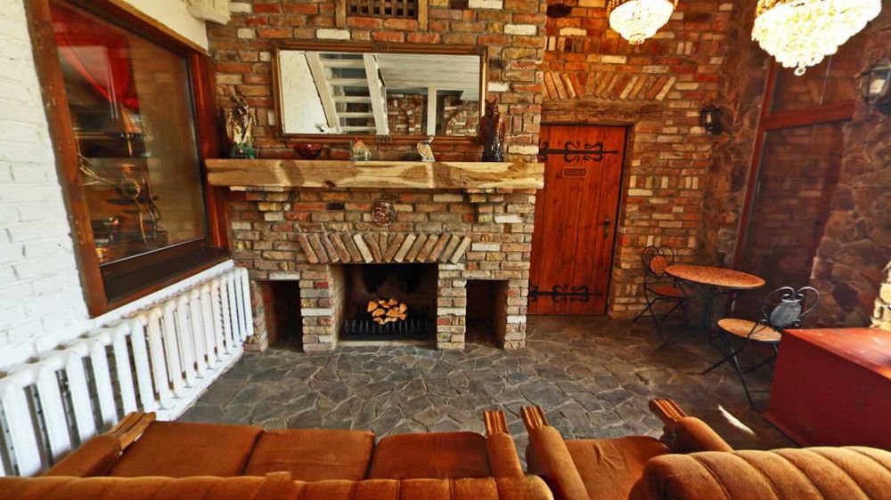 Аренда дома с Бассейном Горкой Джакузи и Бильярдом .