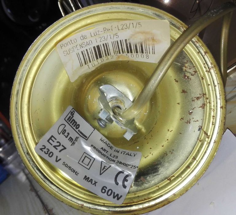 Candeeiro tecto dourado