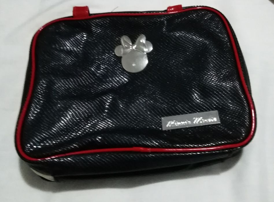 Conj necessaires para maquilhagem, artigos de higiene e bens pessoais