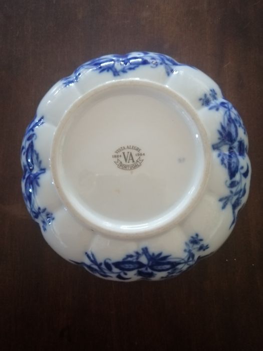 Linda taça decorativa "Vista Alegre"