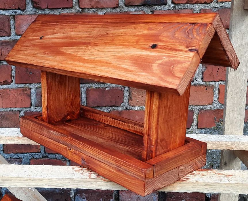 Karmnik dla ptaków średni