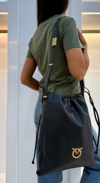 Mala Pinko nova, sem marcas de uso