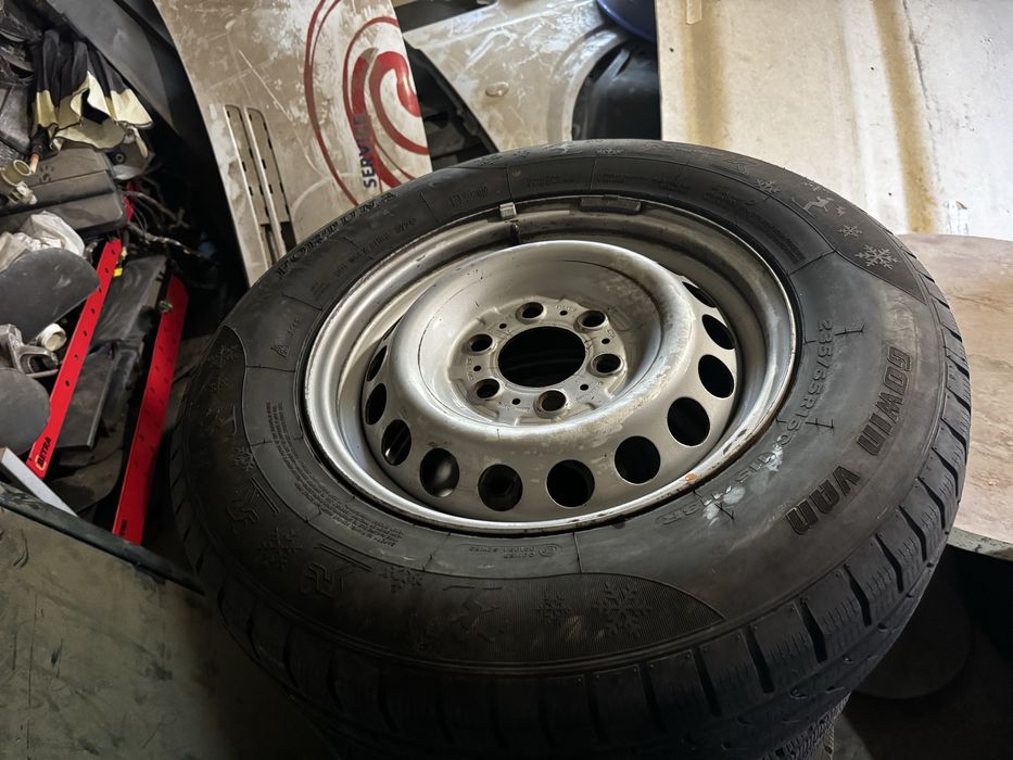 колеса з дисками 235 65 r16c