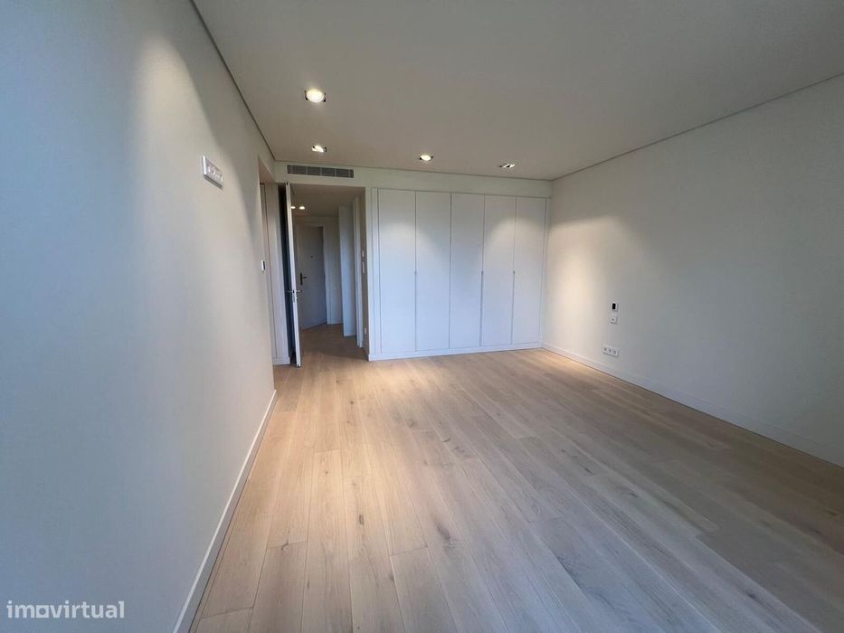 Apartamento T2 com piscina, Cascais